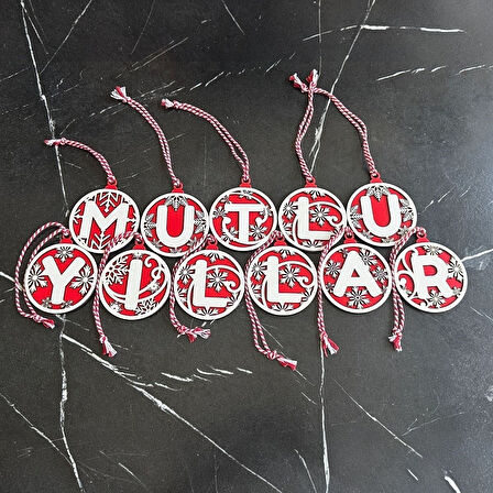 11 Harfli Kırmızı Beyaz İpli Ahşap “Mutlu Yıllar” Yılbaşı Süsü