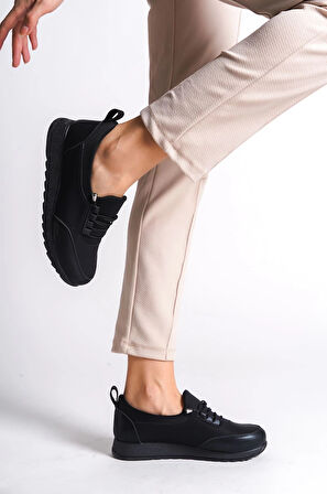 VIOLET Bağcıklı Lastikli Ortopedik Rahat Taban Cilt Detaylı Klasik Kadın Babet Anne Ayakkabısı CST - Siyah