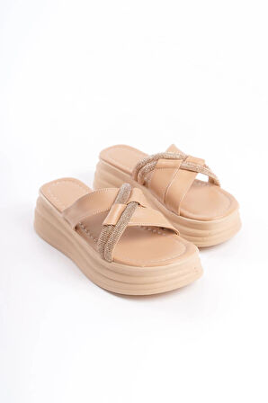 RUBY Düz Topuklu Taşlı Çapraz Şeritli Kalın ve Ortopedik Taban Kadın Terlik  CTT - Ten