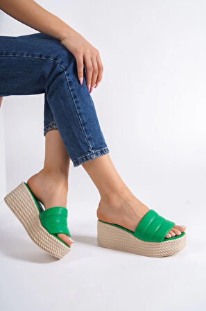 REINA Dolgu Topuklu Ortopedik Taban Hasır Görünümlü Kadın Terlik CKT - Yeşil