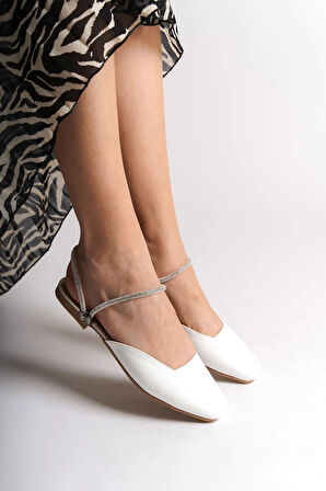 CAROLINE Lastikli Ortopedik Rahat Taban Bilekten Taş Detaylı Kadın Babet Ayakkabı  CKT - Beyaz