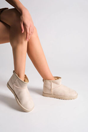 JOLIE Bağcıksız Düz Taban İçi Kürklü Kısa Süet Kadın Bot SKT - Krem