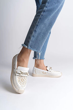 LILY Bağcıksız Ortopedik Rahat Taban Çiçek Desenli Kadın Babet Ayakkabı  CKT - Beyaz