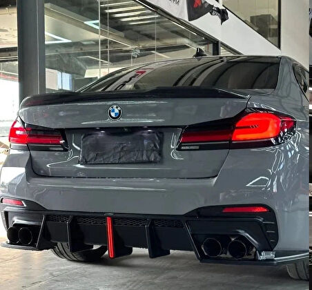 AUTOGP  Bmw g30 arka tampon difüzörü ledli ve egzoz ucu seti 2017+ pianoblack