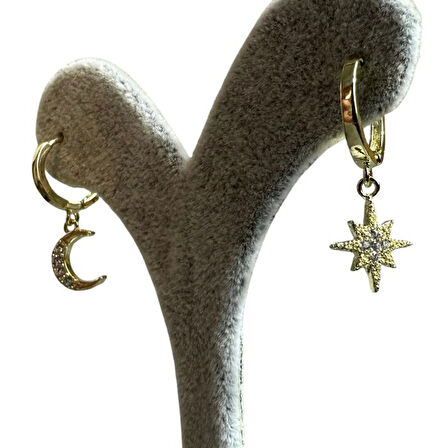 Uretti - İREM 3914 1597 Bir Ay ve Bir Yıldız Model Küpe