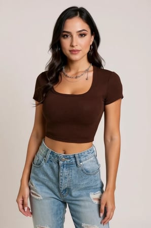 Kadın Kahverengi Yarım Kol Düz Yaka Crop Top Bluz – Şık, Rahat ve Kolay Kombinlenebilir