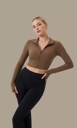 Kadın Kahverengi Uzun Kol Fermuarlı Parmak Geçme Detaylı Dik Yaka Crop Top Bluz – Şık, Rahat ve Kolay Kombinlenebilir