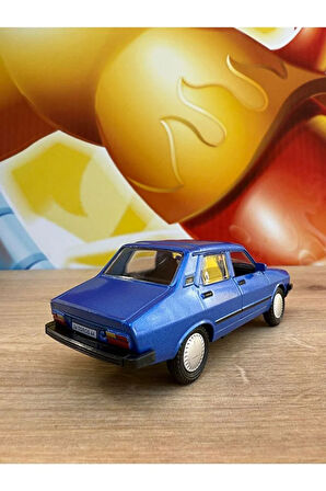 Renault Toros Ölçek 13cm Metal Araba Sesli Işıklı Açılan Kapılar Toros Nostaljik Araba