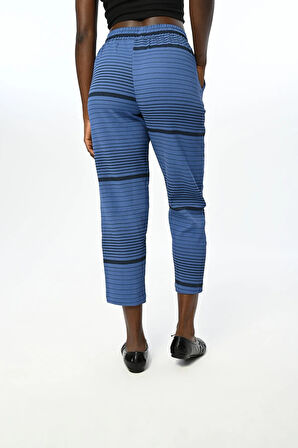 Yatay Çizgi Desenli Beli Lastikli Rahat Kalıp Pantolon