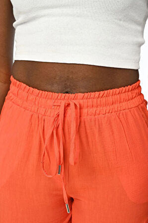 KADIN BELİ LASTİKLİ RAHAT KALIP DÜZ RENK PANTOLON