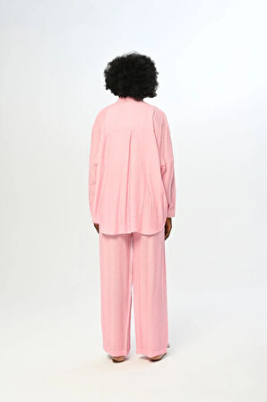 KADIN BELİ LASTİKLİ BOL PAÇA İNCE ÇİZGİLİ DÜZ RENK PANTOLON