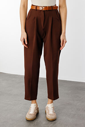 Kadın Dar Paça Pileli Kemerli Mevsimlik Kumaş Pantolon KEMERLİ-PANTOLON