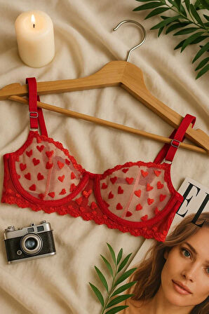 Kırmızı Kalp Desenli Şeffaf Dantel Sütyen Külot Takım