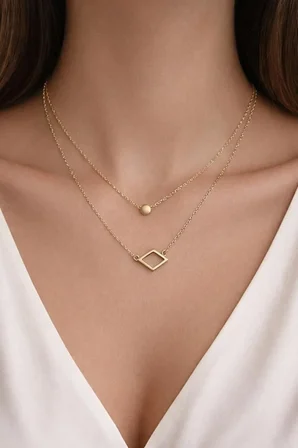 Figürlü Tek Taşlı Çift Zincir Gold Rengi Kolye