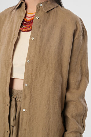 KADIN %100 KETEN YANLARI DÜĞME DETAYLI GÖMLEK