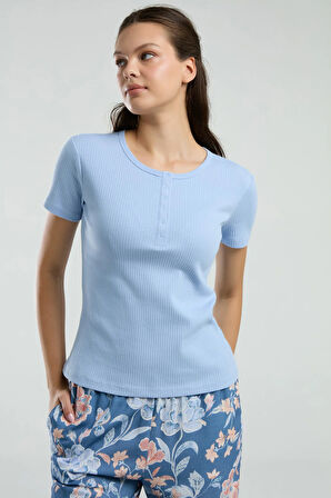 Kadın Mavi Çiçek Desenli Kısa Kollu Pijama Takımı R.O.3.0.Z.E.0.0..L.T.