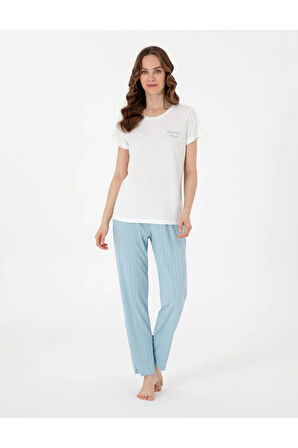 Kadın Beyaz Geniş Yaka Viskon Cep Detaylı Pijama Takımı