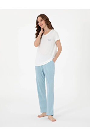 Kadın Beyaz Geniş Yaka Viskon Cep Detaylı Pijama Takımı