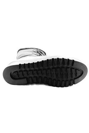 389041 Siyah Günlük Kar Botu