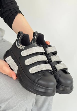 Elika Siyah Cilt Simli Cırt Cırtlı Kadın Spor Ayakkabı 4 cm Topuk