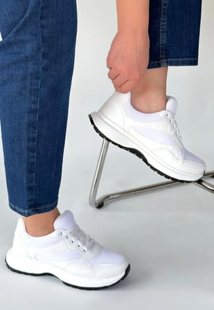 Erbilden Slar Beyaz Bağcıklı Padli İç Taban Kadın Spor Ayakkabı
