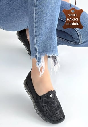 Rinna Siyah Hakiki Deri Ortopedik Topuk Dikenli Kadın Spor Ayakkabı