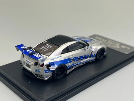 E.T Model 1/64 Nissan GT-R R35 Brian's 2F2F Skyline LB Liberty Walk Livery