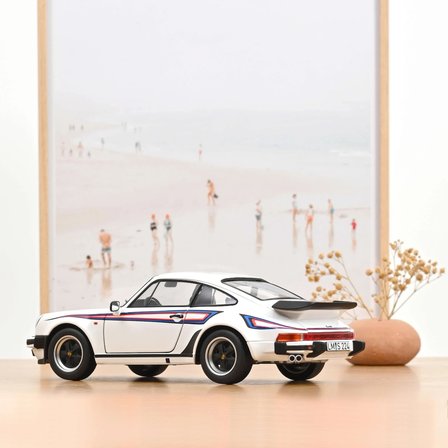 Norev 187668 1/18 Porsche 911 Turbo 3.3 1980 White Martini
