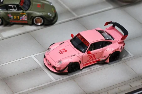 Street Warrior 1/64  Porsche 911 (964) RWB