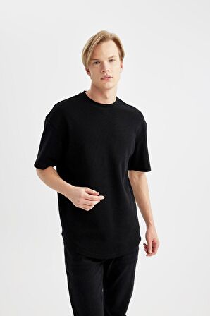 DeFacto Boxy Fit Bisiklet Yaka Kısa Kollu Basic Düz Waffle Siyah Tişört B4443AX24SPBK81