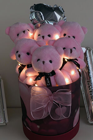 Premium Silindir Kalpli Kırmızı Kutusunda, Kalpli Balonlu LED Işıklı 6’lı Pembe Ayıcık Buketi