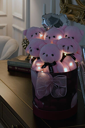 Premium Silindir Kalpli Kırmızı Kutusunda, Kalpli Balonlu LED Işıklı 6’lı Pembe Ayıcık Buketi