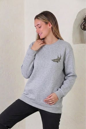 Unisex Köpek Balığı Baskılı Bisiklet Yaka Sweatshirt