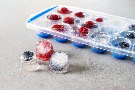 Silikon Tabanlı Yuvarlak Buz Kalıbı Şeffaf Gövdeli, Kolay Çıkarılabilir Esnek Hazneli, 18 Bölmeli