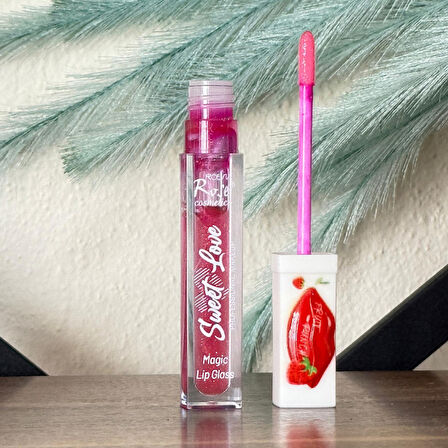 Sudedi Home Çileğin Büyüsüyle Işıldayan Dudaklar Magic Lip Gloss