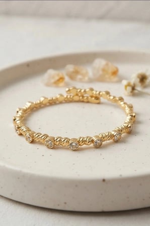 Sıralı Zirkon Taşlı Pirinç Kadın Bileklik - Gold Renk Tekli Parça, Bijuteri Aksesuar BX-313594