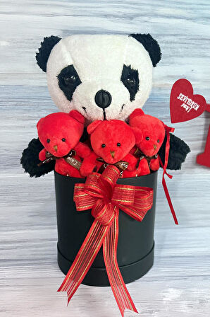 SOLE Premium Özel Hediye Kutusunda  35 cm Sevimli Panda ve 3 adet Kırmızı Peluş Minik Ayıcık Buketi