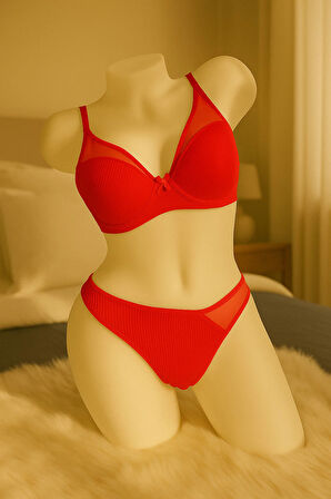 Dolgusuz Tül Detaylı Sütyen Külot İç Çamaşırı Takımı