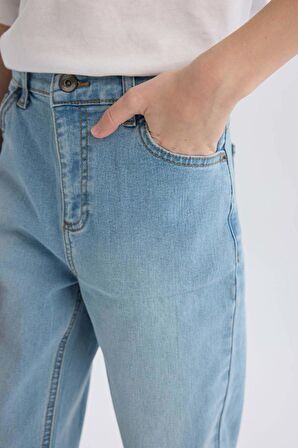 DeFacto Erkek Çocuk Straight Fit Düz Paça Cepli Jean Pantolon C3697A824WNNM39