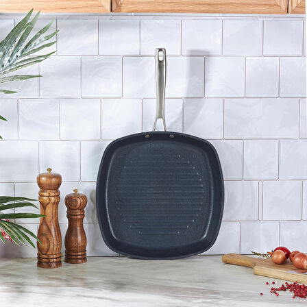 Karaca Biodiamond Pro Indüksiyon Tabanlı Grill Tava 28 Cm 2,3 Lt