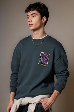 DeFacto Comfort Regular Fit Rahat Kalıp Bisiklet Yaka Baskılı Sweatshirt B4754AX24SPGN1082