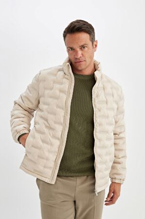 DeFacto Su İtici Şişme Mont Slim Fit Dar Kesim Dik Yaka Fermuarlı Cepli Kapitone D1234AX24WNBG655