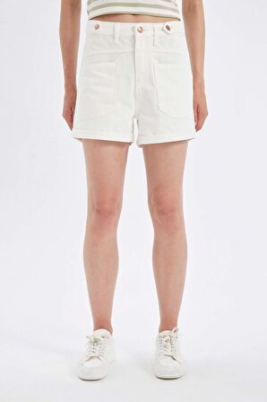DeFacto Mom Fit Yüksek Bel Katlamalı Paça Jean Şort D4585AX24HSWT1
