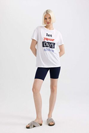 DeFacto Pijama Takımı Baskılı Kısa Kollu Beli Lastikli Şort Altı-Fall in Love C1738AX24SMNV31
