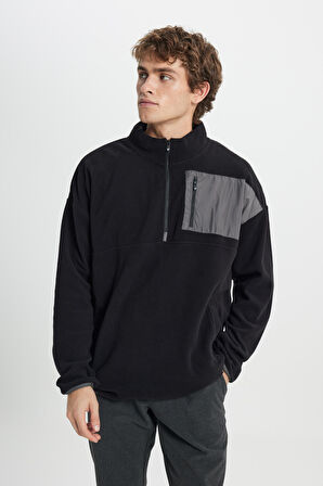 Erkek Siyah Oversize Bol Kesim Bato Yaka Cep Detaylı Fermuarlı Soğuk Geçirmez Polar Sweatshirt