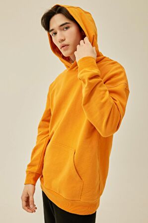 DeFacto Comfort Regular Fit Rahat Kalıp Kapüşonlu Kanguru Cepli Basic Düz Sweatshirt B4446AX24SPOG589