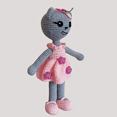 PEMBE ELBİSELİ KEDİ AMİGURUMİ OYUNCAK
