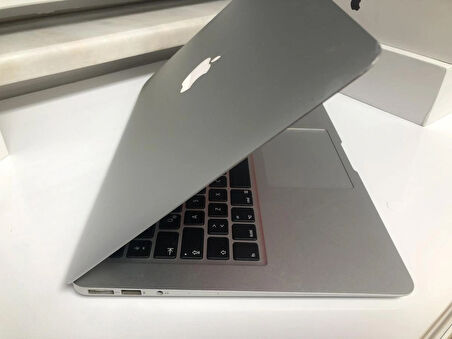 APPLE A1466 MACBOOK AiR 13 INCH 2017 i5 8GB 128GB SSD