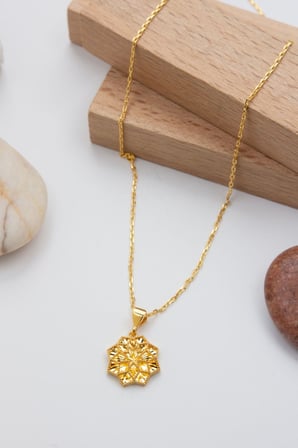 22 Ayar Altın 4,2 Gram Kadın Kolye XQMK252