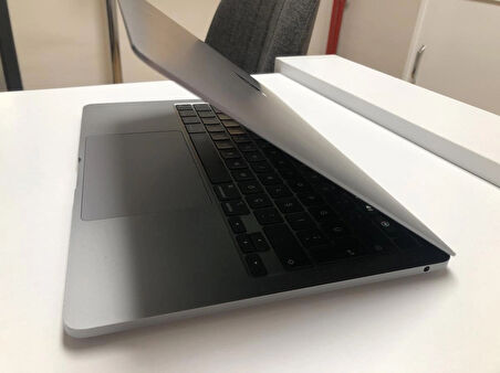 APPLE A1989 MACBOOK PRO 13 2019 İ5, 8GB RAM, 256GB SSD, TOUCHBARLI - SIFIR AYARINDA , MAĞAZA GARANTİLİ